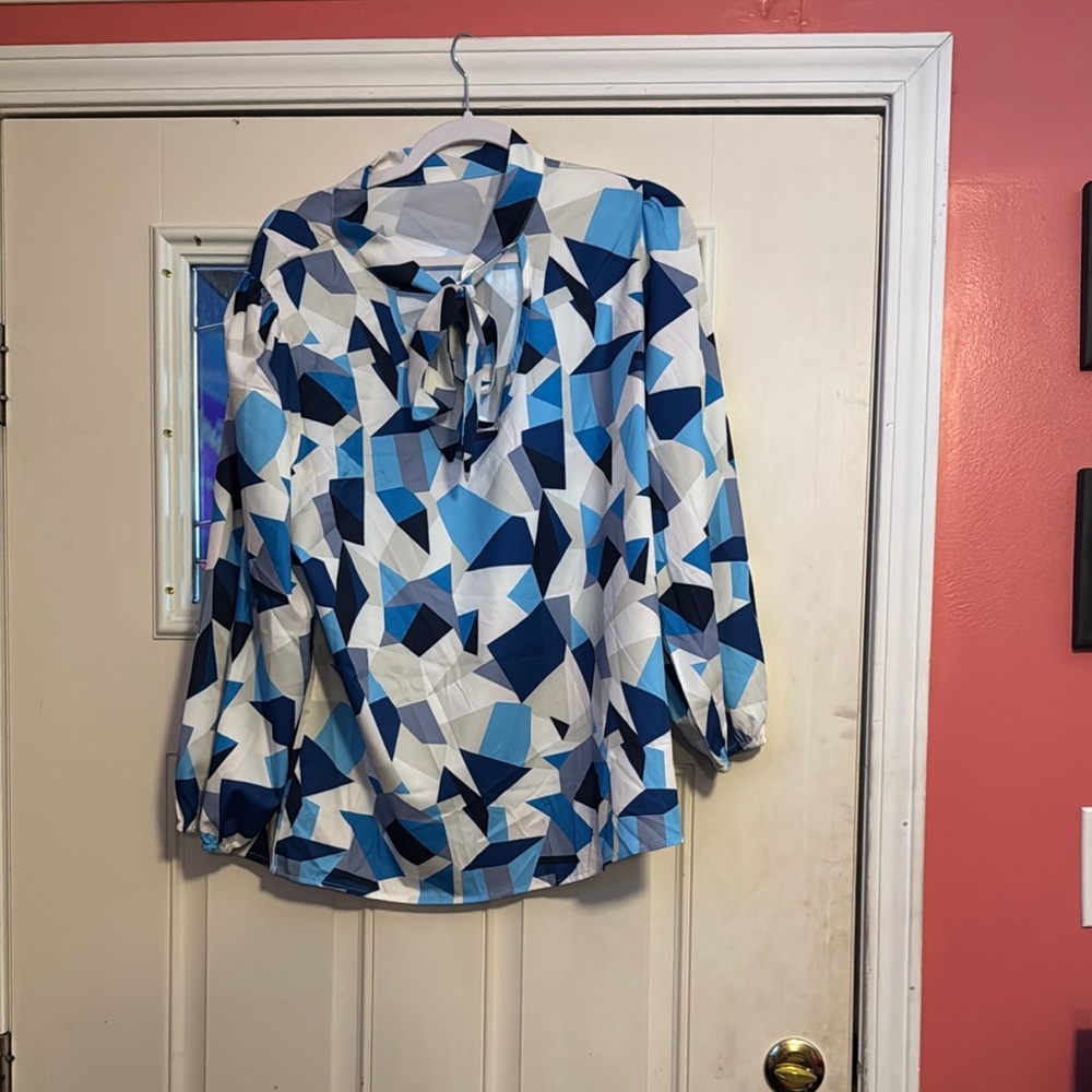 SHEIN Blue and White Graphic Tie Front Blouse